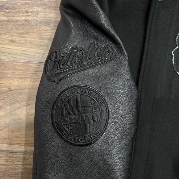 Baltimore Orioles Black Varsity Jacket - Picture 3 of 7